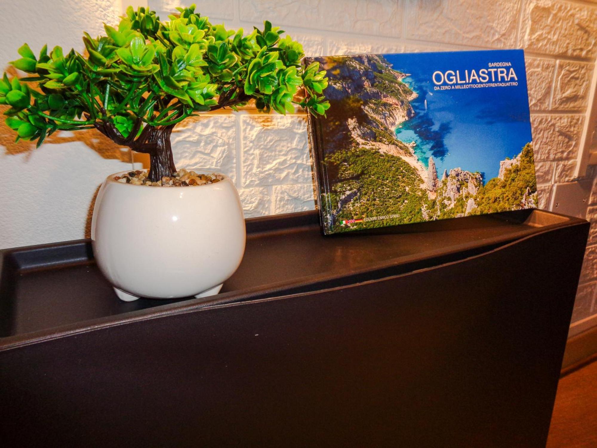 Apartamento Il Cinghiale Bianco Loceri Exterior foto